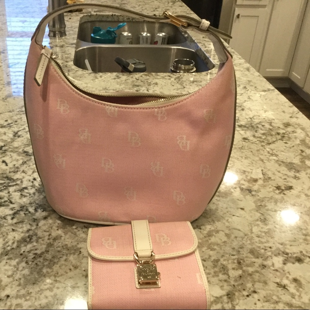 Dooney & Bourke Signature Bucket Bag & wallet